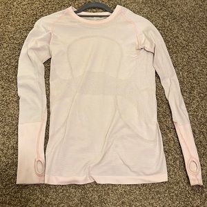 light pink lululemon swiftly tech long sleeve